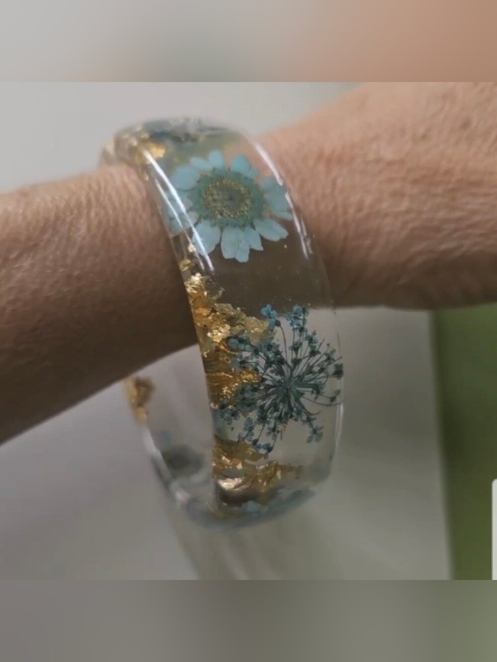 Bracelet Floral Resin Bangle -  Blue Gold